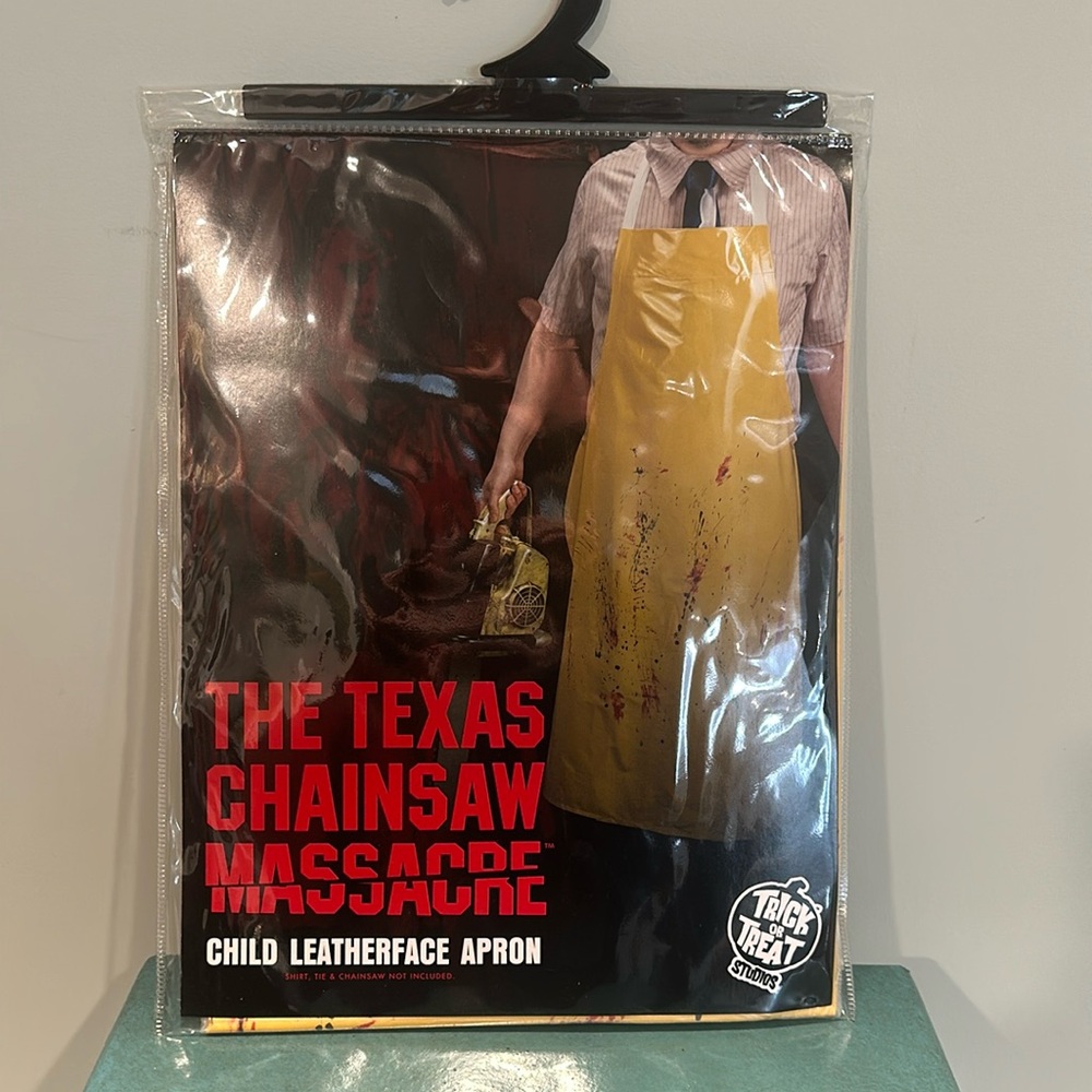 Texas Chainsaw Massacre Leatherface Apron Child Size NWT